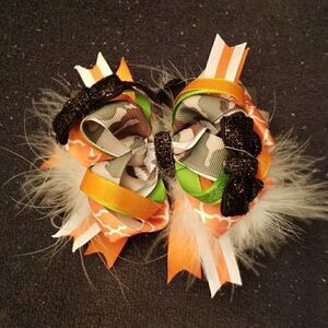 Boutique stacked Camo hair bow